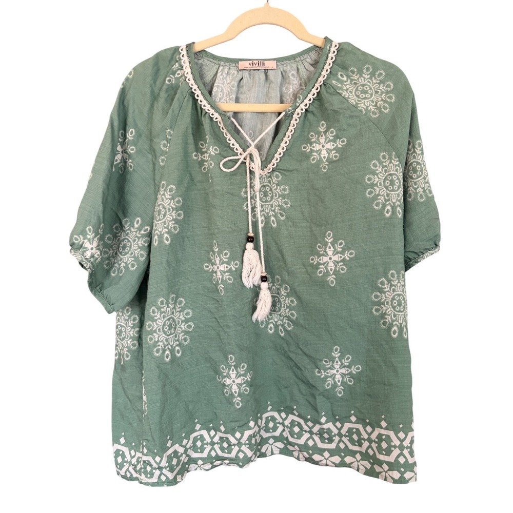 Vivilli Peasant Blouse Green Boho Embroidered Tassel Tie Rayon Blend Large
